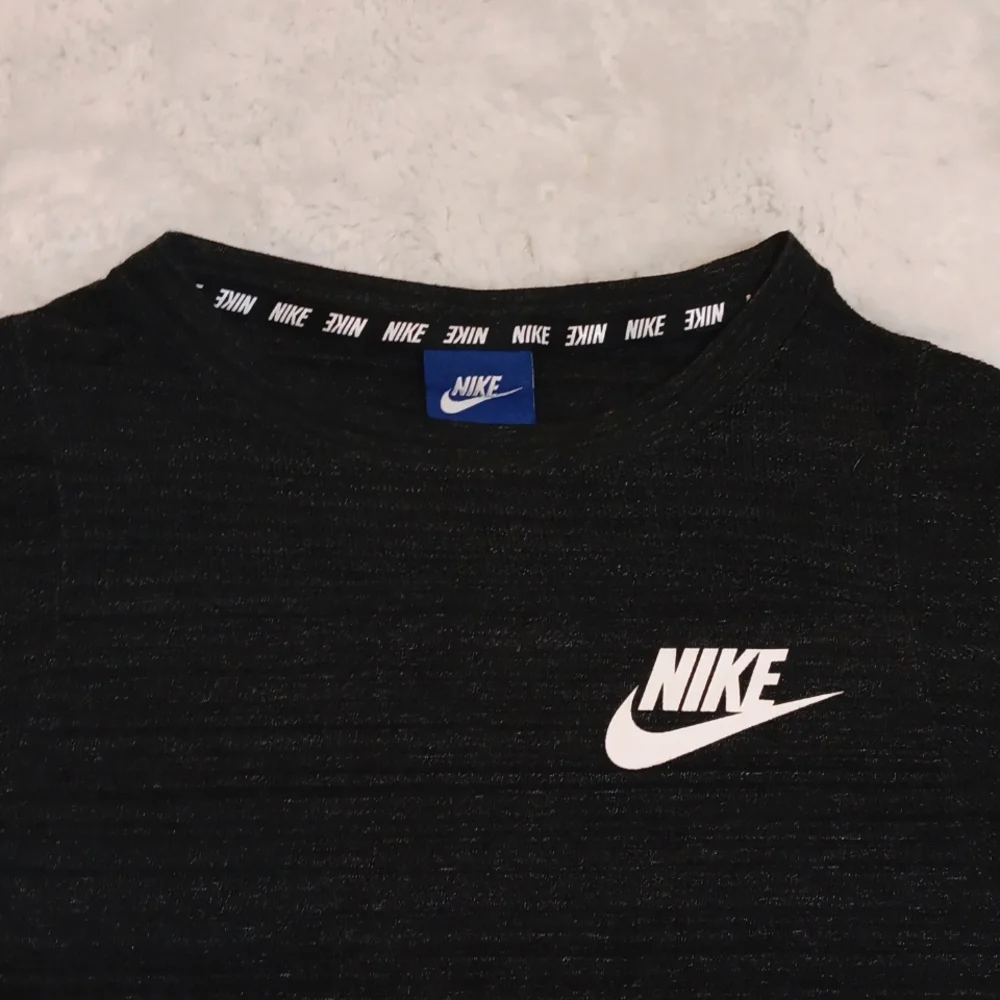 Nike gray & black knit oversize short sleeve tshirt top women's XS